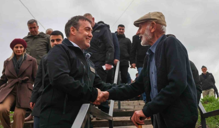 Vali Sözer, yangın mağdurları için yapılan kalıcı konutları inceledi