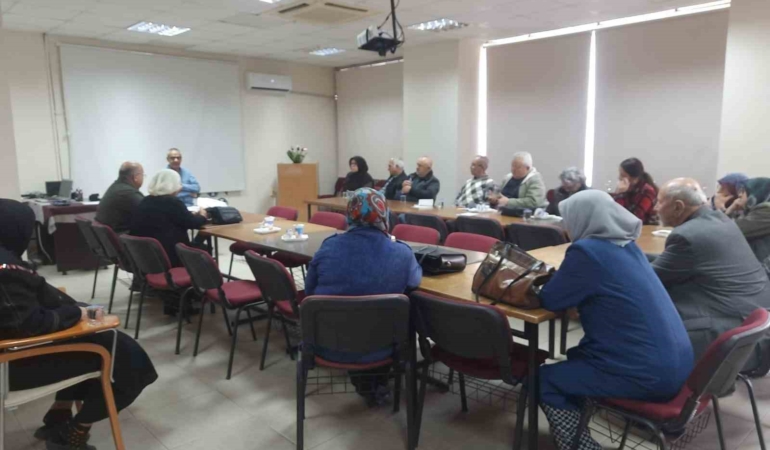 Edremit Devlet Hastanesi’nde diyabet eğitimi programı tamamlandı