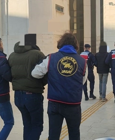 Balıkesir’de jandarma, sessiz aparatlı hırsızları kıskıvrak yakaladı