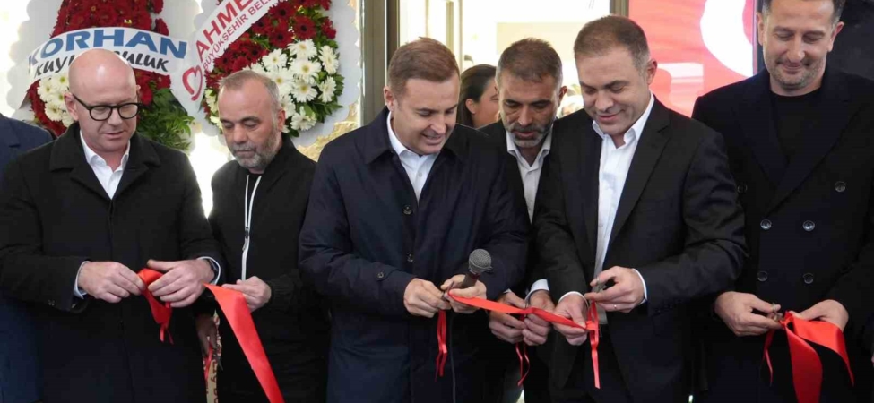 Başkan Akın ve Milletvekili Sarı açılışta buluştu