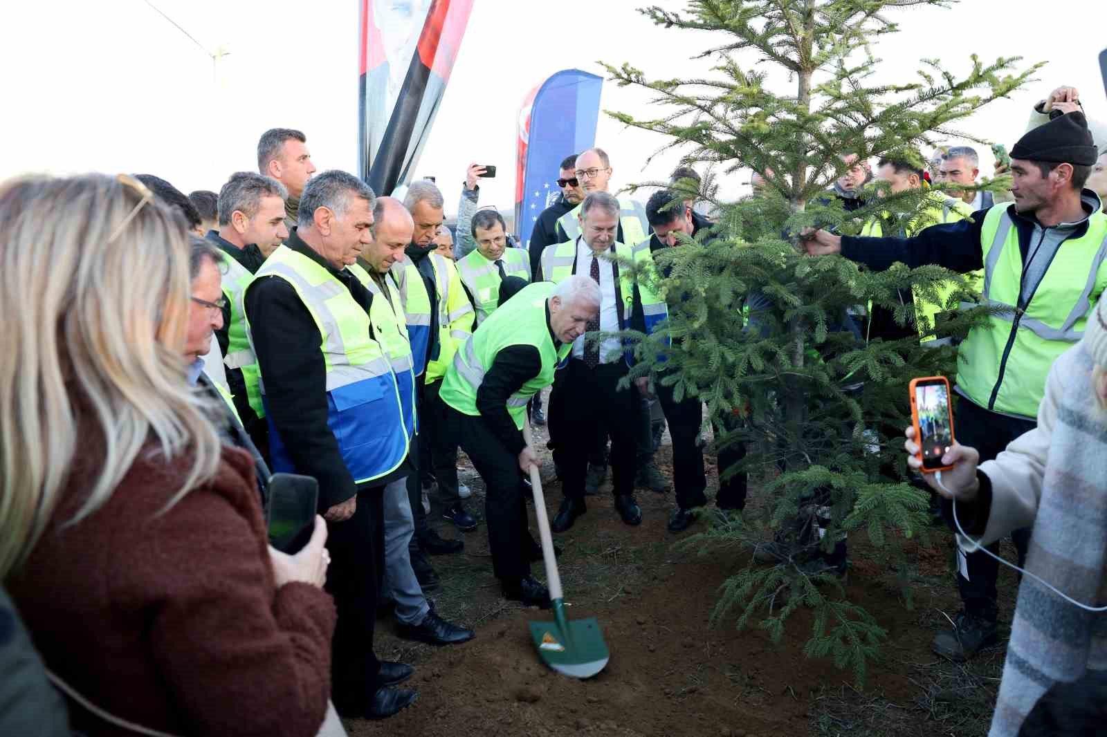 Yeniden yeşil Bursa için 15 bin nefes