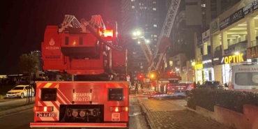 Başakşehir’de restoran yangını: Binayı dumanlar sardı, mahsur kalanları itfaiye kurtardı