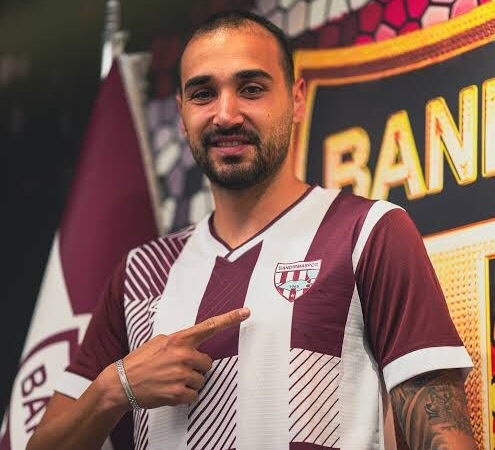 Bandırmasporlu futbolcu Tolga Kalender, bahis soruşturmasında gözaltına alındı