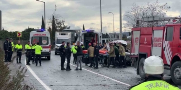 Sancaktepe’de hafriyat kamyonuyla çarpışan kamyonetin sürücüsü hayatını kaybetti