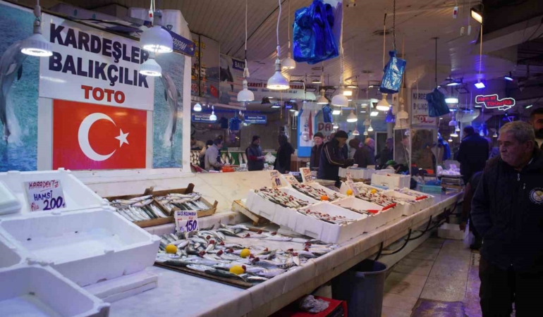 Hamsi zirvedeki yerini istavrite bıraktı