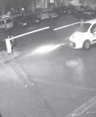 Pendik’te direksiyon hakimiyetini kaybeden sürücü ortalığı birbirine kattı