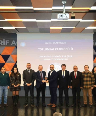 BUÜ’de 2024 yılı kalite ödülleri sahiplerini buldu