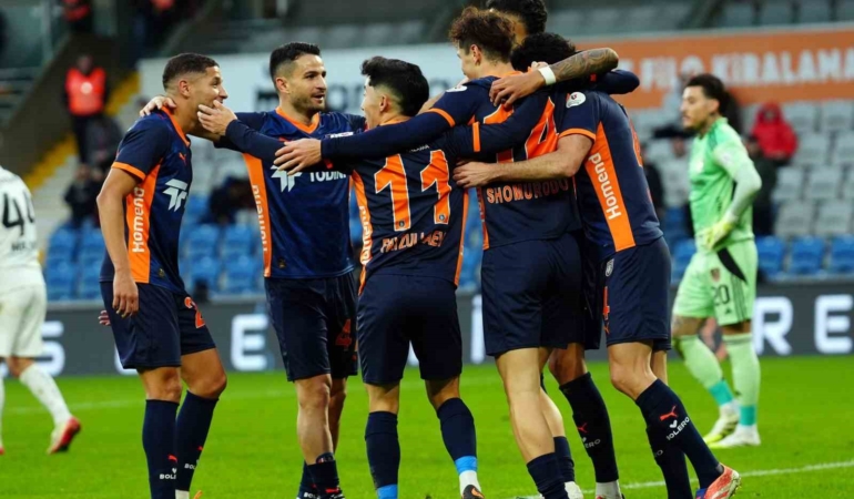 Başakşehir, bu sezon ikinci kez üst üste kazandı
