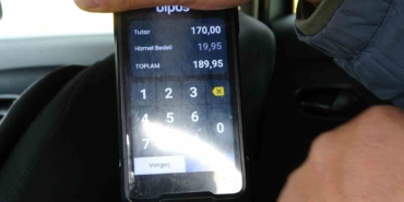 Kadın yolcu ile taksicinin hizmet bedeli tartışması: "Haram olsun" diyerek araçtan indi