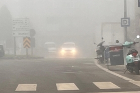 Hayrabolu’da yoğun sis hayatı olumsuz etkiledi