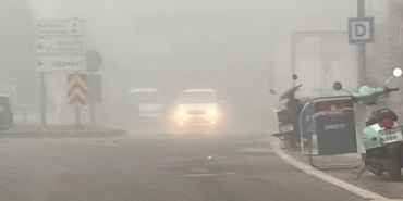 Hayrabolu’da yoğun sis hayatı olumsuz etkiledi