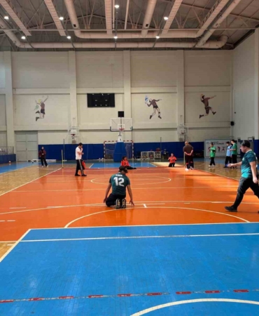 Gözler kapalı 12 dakikalık maçın kazananı empati oldu