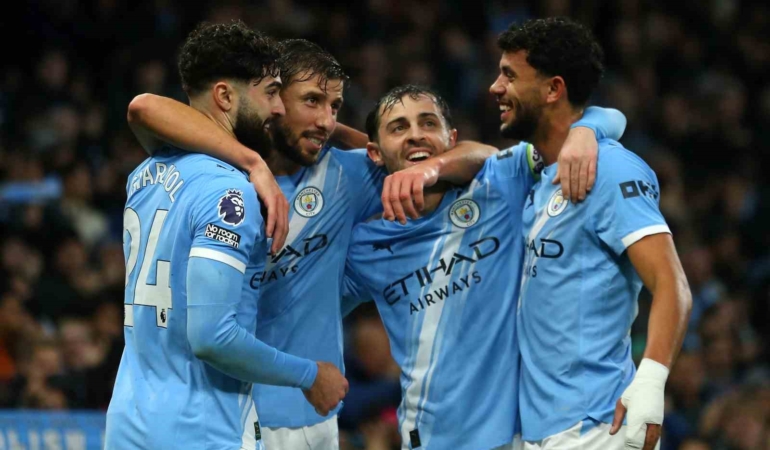 Manchester City, Sunderland’ı farklı mağlup etti