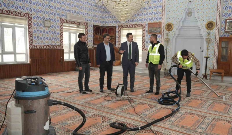 Yenişehir’de camiler üç aylara hazırlanıyor