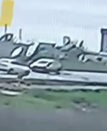 Edirne’de çarpışan aracın defalarca takla attığı kaza kamerada