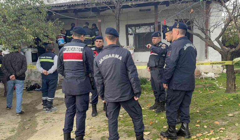 82 yaşındaki kadın yangında hayatını kaybetti