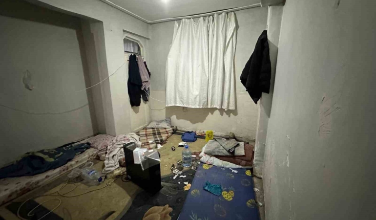 Bağcılar’da kaçak göçmen operasyonunda 78 göçmen yakalandı: 6 şüpheli gözaltında