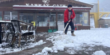 Uludağ’da kar kalınlığı 10 santimetreye yaklaştı