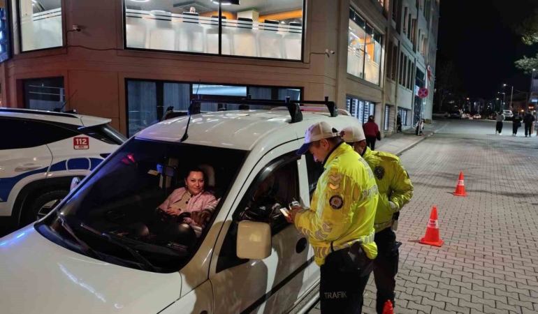 Tekirdağ’da trafiğin yoğun olduğu bölgede denetim: 106 araç kontrol edildi