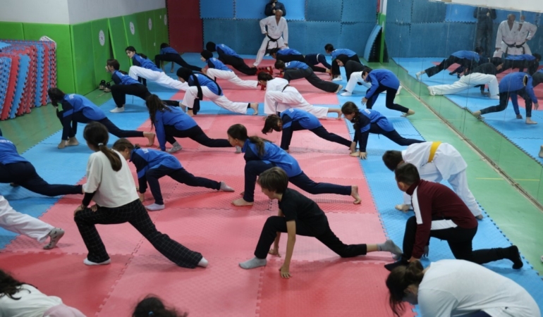 Kartepe’de çocuklara ücretsiz spor eğitimi