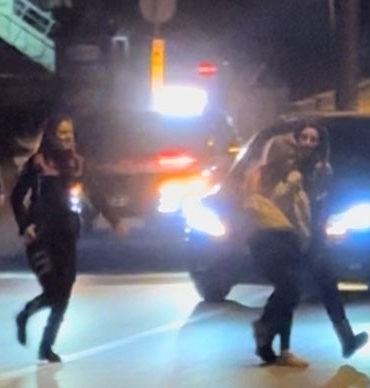 Edirne’de kriz geçiren genç kadın çevreye saldırdı: Polis müdahale etti