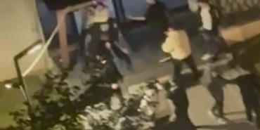 Esenyurt’ta gençler birbirine girdi, sokaklar savaş alanına döndü