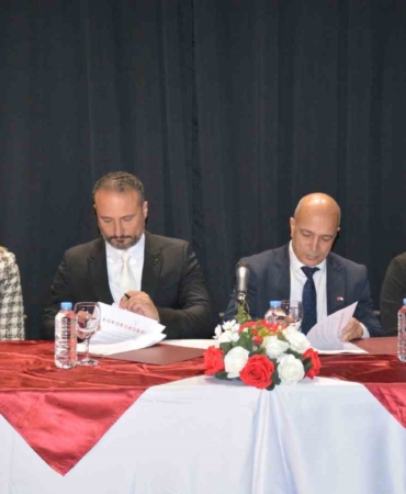 Yakın Doğu Üniversitesi Hastanesi ülke sporunun yanında