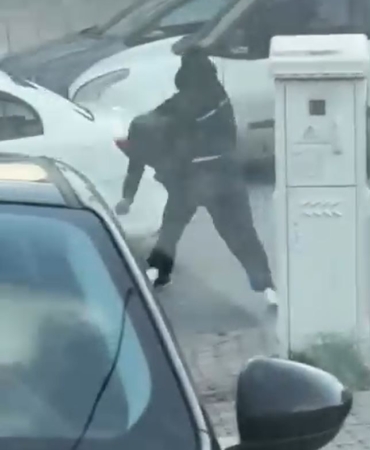 Başakşehir’de çocuk kavgası kamerada