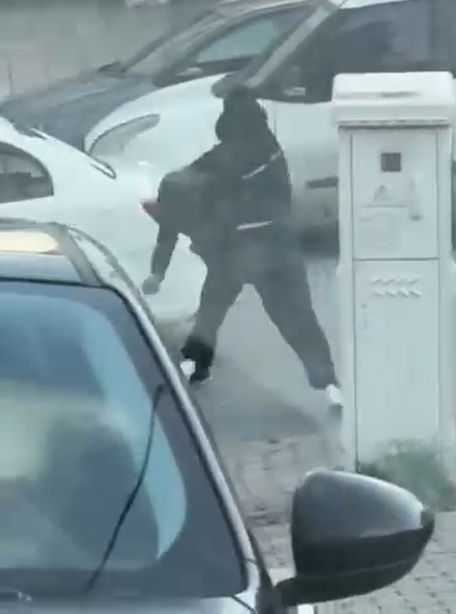 Başakşehir’de çocuk kavgası kamerada