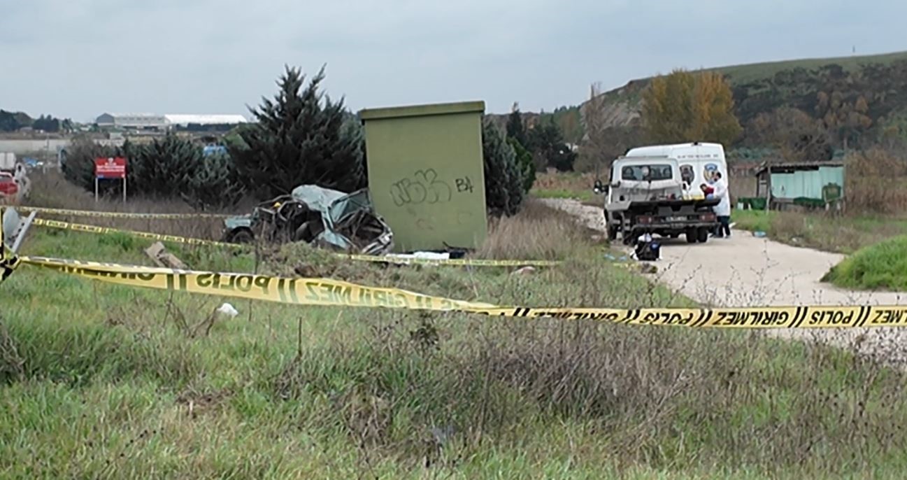 Büyükçekmece’de gece yaşanan kaza gündüz fark edildi: 2 ölü