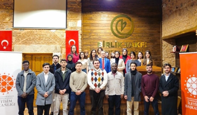 Bursa’da uluslararası öğrencilere "Medya İletişim ve Kamu Diplomasisi" söyleşisi