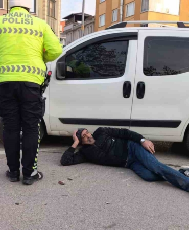 5 dakikada önce taburcu oldu kazada yaralandı