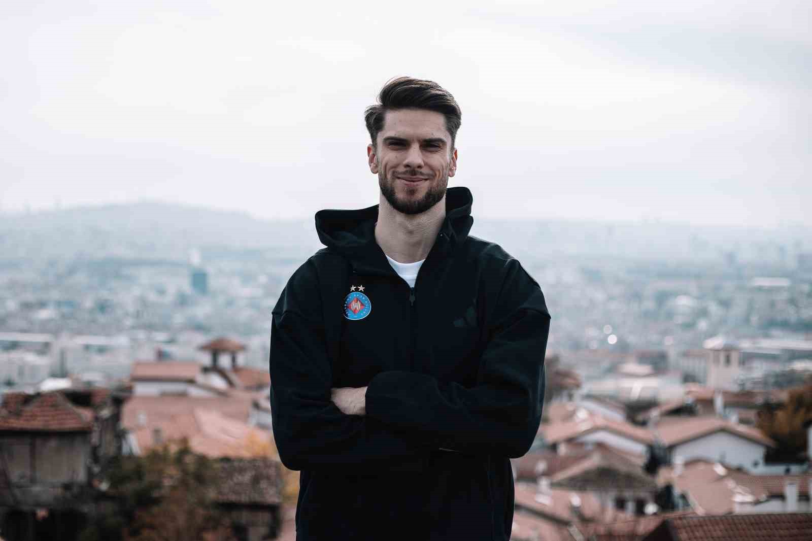 Sliwka: "Takımın başarısına katkı sağlamayı umuyorum"