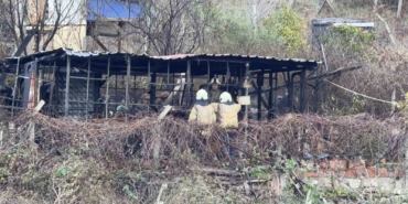 Barakadaki sobayı tutuşturmaya çalışırken yangın çıktı: Yaşlı adam hayatını kaybetti