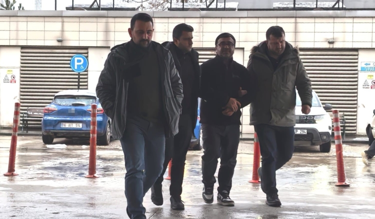 İnegöl’de 11 yıl hapis cezası ile aranan firariyi polis yakaladı