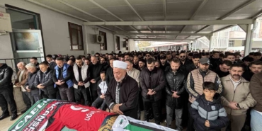 Silahlı kavgada hayatını kaybeden futbolcu Uğurcan Bekçi toprağa verildi