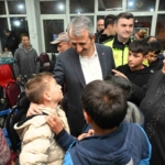 Edirne Valisi Sezer’den çocuklar eşofman, yaşlı kadın tekerlekli sandalye istedi