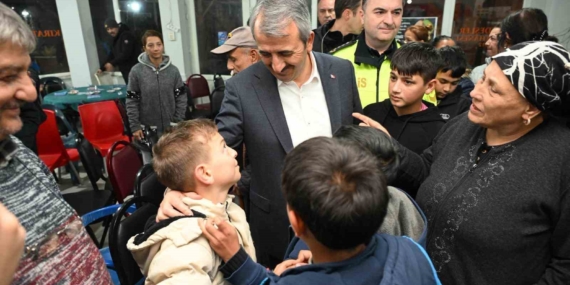 Edirne Valisi Sezer’den çocuklar eşofman, yaşlı kadın tekerlekli sandalye istedi