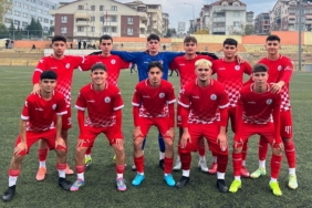 Başiskele Belediyespor ve Körfez Gençlerbirliği berabere kaldı