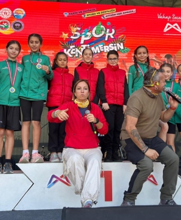 Sakarya Büyükşehir sporcuları Zonguldak ve Mersin’den 5 madalyayla döndü