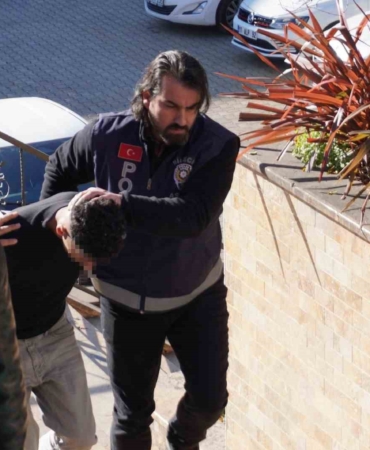 Arkadaşını bıçaklayarak öldüren şahıs tutuklandı