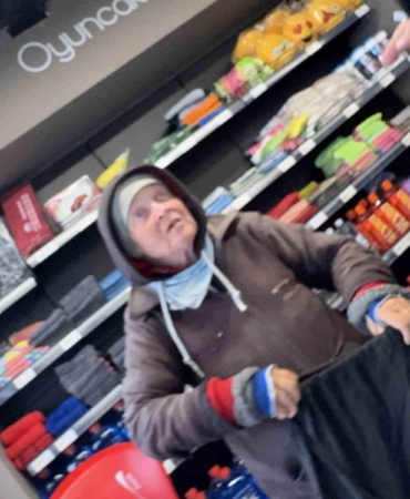 Alman Rahibe, Gazze barışı için Türkiye üzerinden Kudüs’e yürüyor