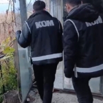 Evini alkol imalathanesine çevirmiş