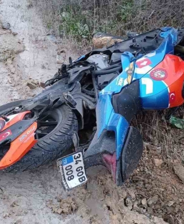 Otomobil ile motosikletin çarpıştı;1 yaralı