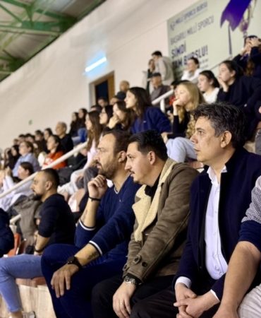 Başkan Durgut’tan Söğütspor Voleybol Takımına tribün desteği