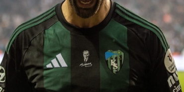 Kocaelisporlu taraftarlardan, Serdar Dursun’a derbi tepkisi