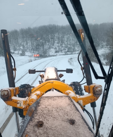Kar yağışının etkili olduğu Bilecik’te ekipler sahada