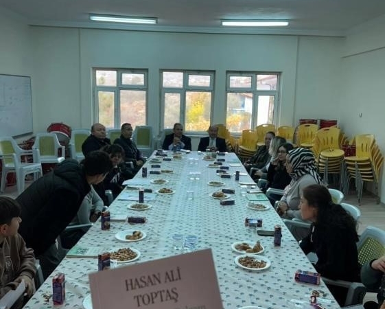 Bilecik’te öğrencilerle kitap okuma projesi hayata geçirildi