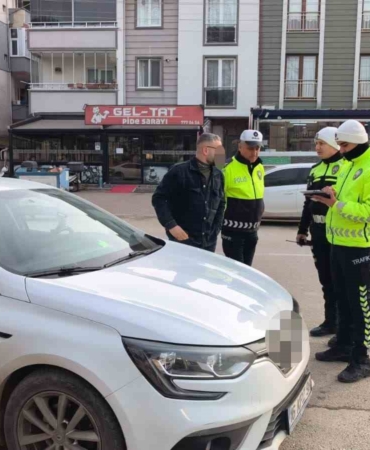 İnegöl’de korsan taksi operasyonu