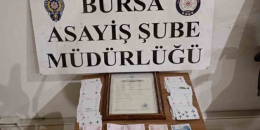 Bursa’da 300 polisle uygulama: Mekanlar denetlendi, kumar masaları çökertildi